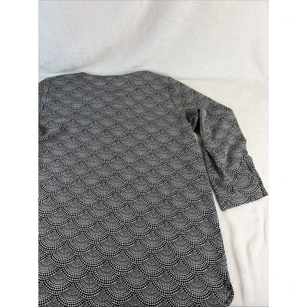 MICHAEL Michael Kors Geometric Scallop Keyhole Blouse Black White M Career Mod